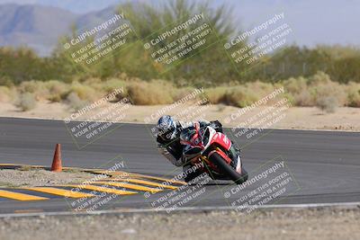 media/Oct-08-2022-SoCal Trackdays (Sat) [[1fc3beec89]]/Turn 10 (945am)/